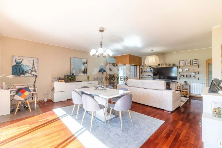 Apartamento T3 para Venda em Cidade da Maia Foto 3