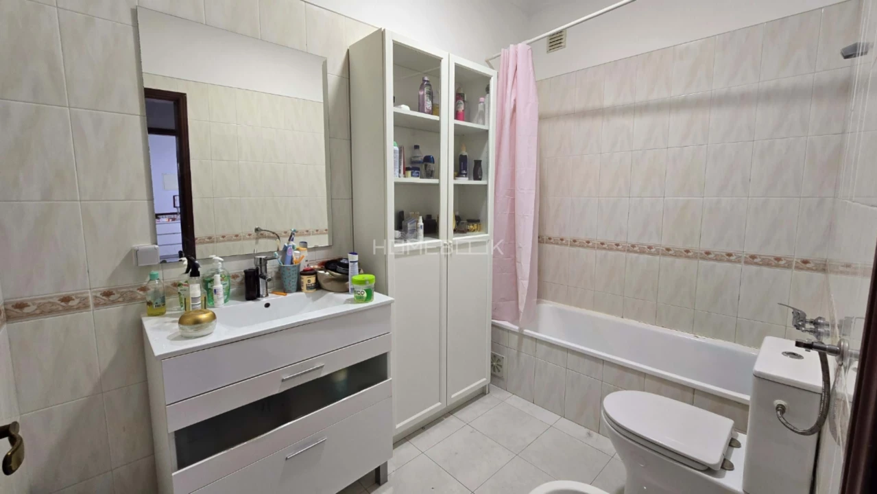 Apartamento T3 para Venda em Rio de Mouro Foto 15