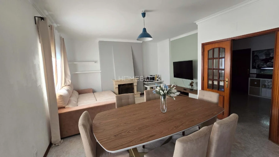 Apartamento T3 para Venda em Rio de Mouro Foto 1