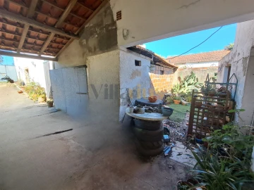 Moradia T2 para Venda em Casais e Alviobeira