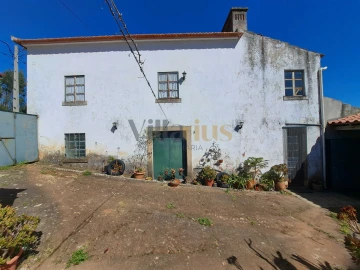 Moradia T2 para Venda em Casais e Alviobeira