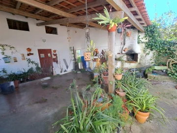 Moradia T2 para Venda em Casais e Alviobeira