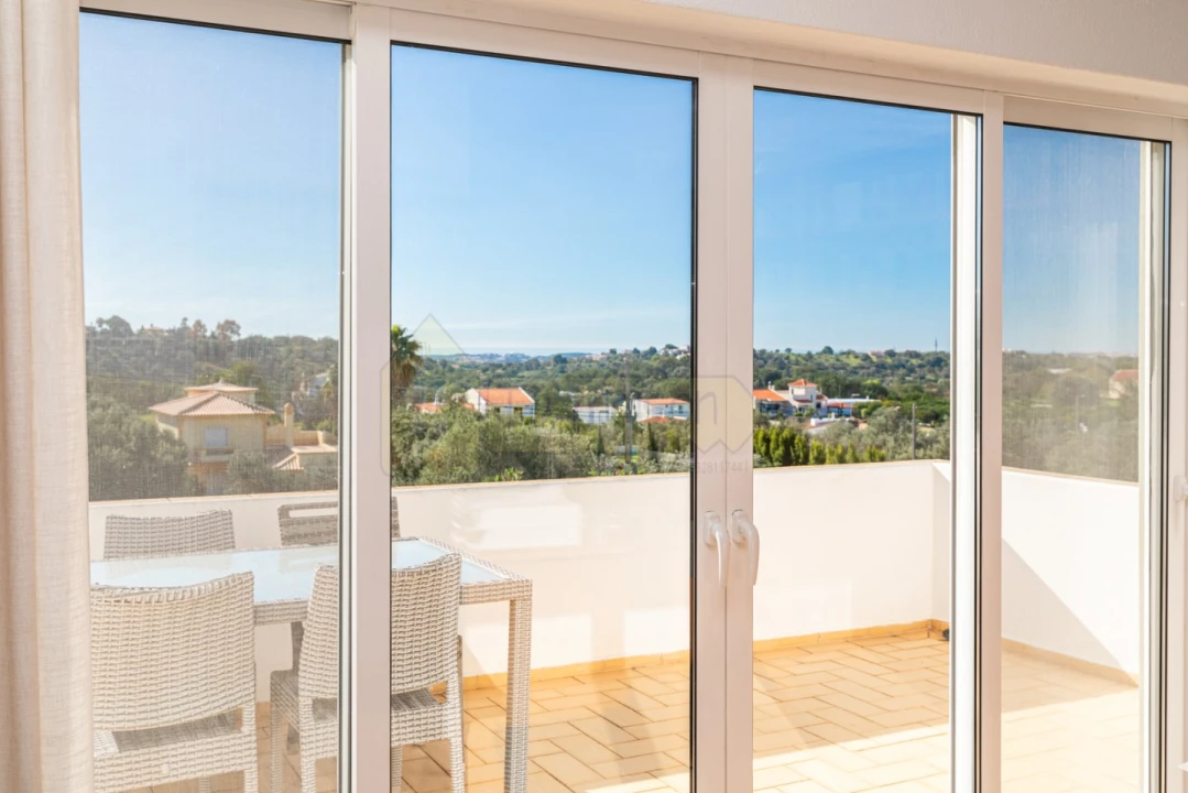 Moradia T5 para Venda em Boliqueime Foto 6