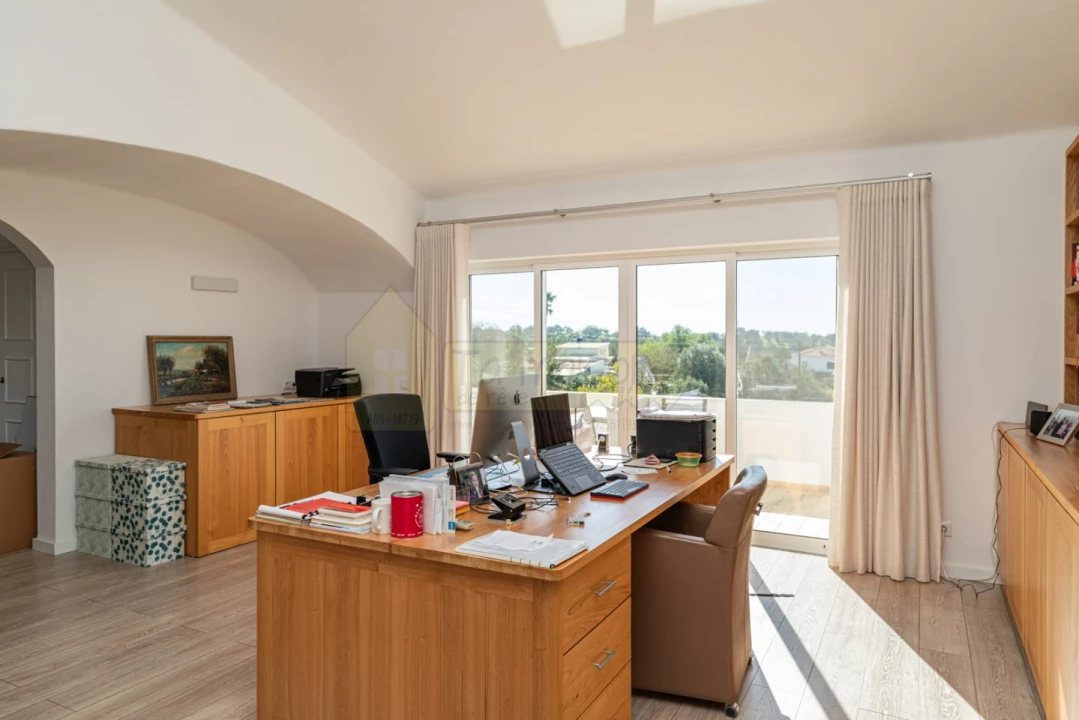 Moradia T5 para Venda em Boliqueime Foto 8