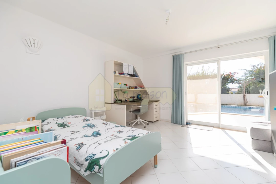 Moradia T5 para Venda em Boliqueime Foto 26