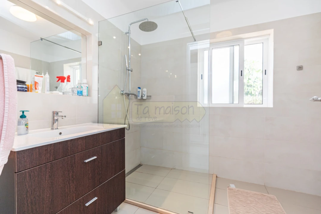 Moradia T5 para Venda em Boliqueime Foto 27