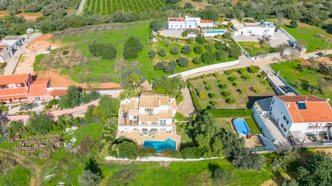 Moradia T5 para Venda em Boliqueime Foto 45