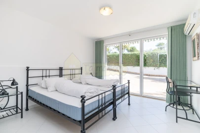 Moradia T5 para Venda em Boliqueime