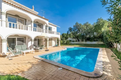 Moradia T5 para Venda em Boliqueime