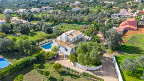 Moradia T5 para Venda em Boliqueime