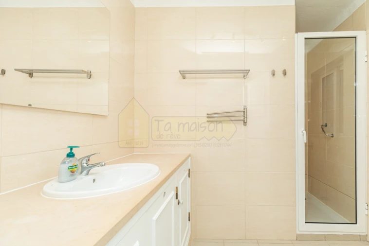 Moradia T5 para Venda em Boliqueime Foto 18