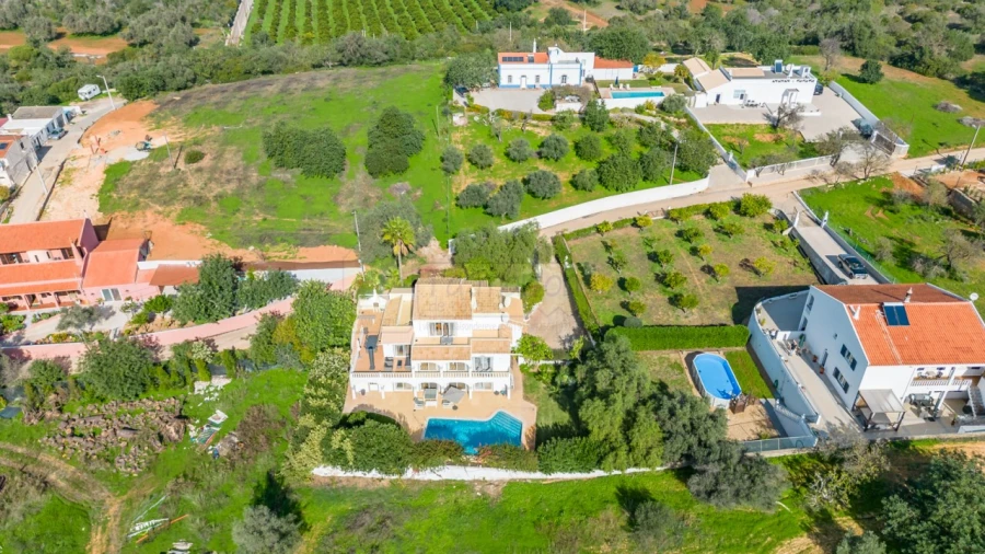 Moradia T5 para Venda em Boliqueime Foto 45