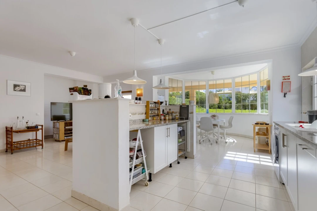 Moradia T4 para Venda em Luz Foto 8