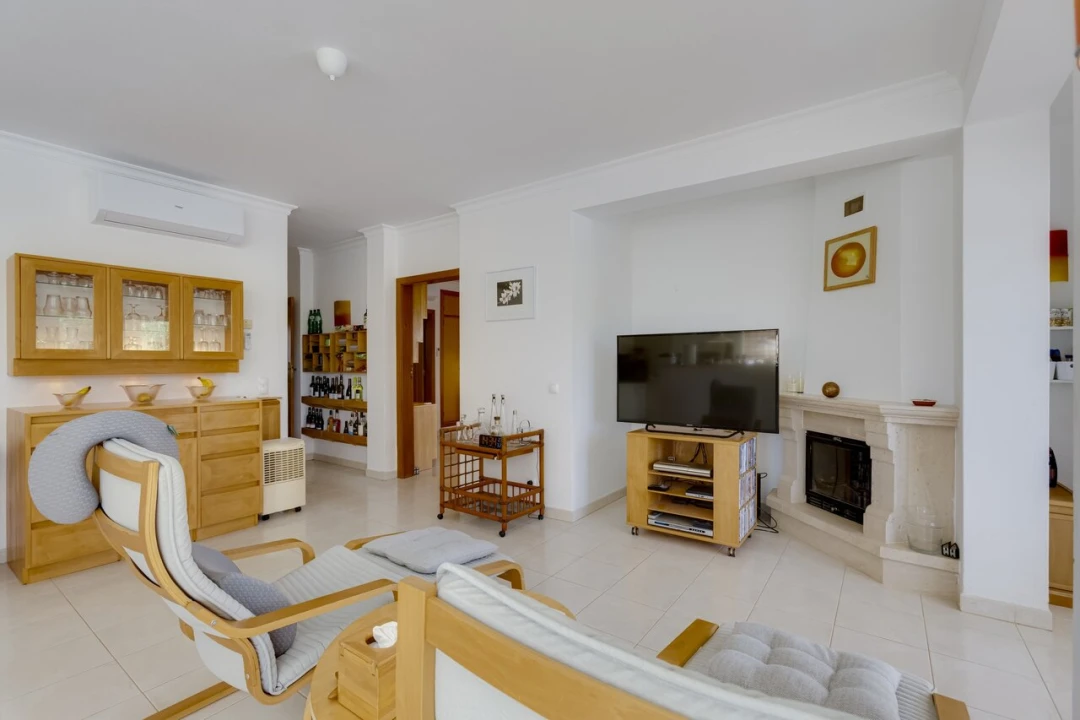 Moradia T4 para Venda em Luz Foto 10