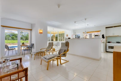 Moradia T4 para Venda em Luz