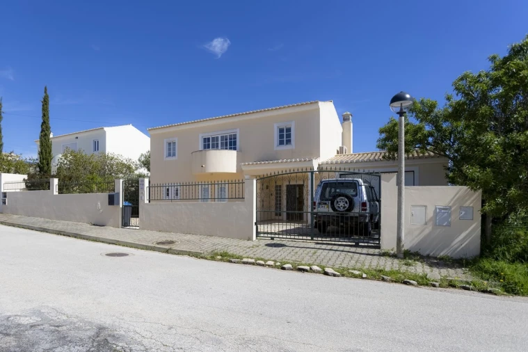 Moradia T4 para Venda em Luz Foto 28