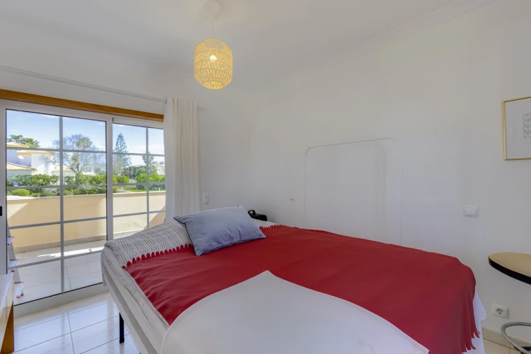 Moradia T4 para Venda em Luz Foto 17