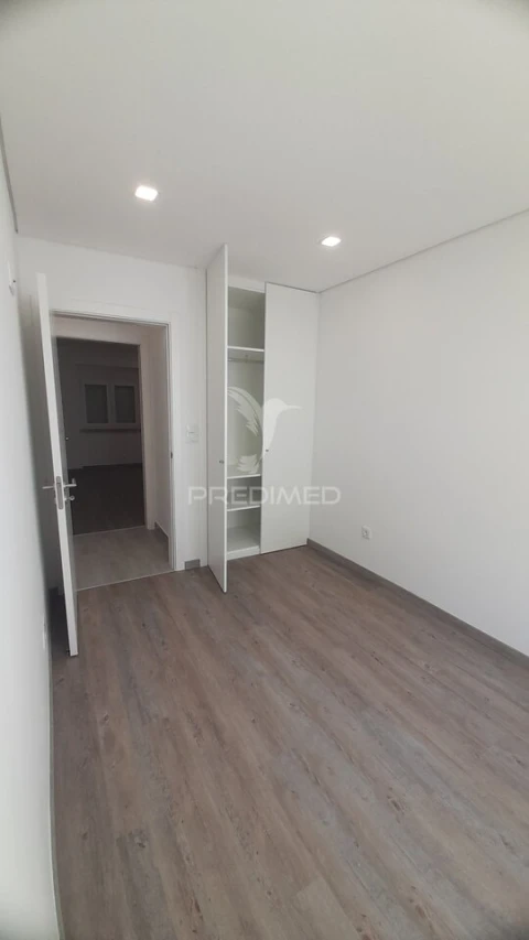 Apartamento T3 para Venda em Laranjeiro e Feijó