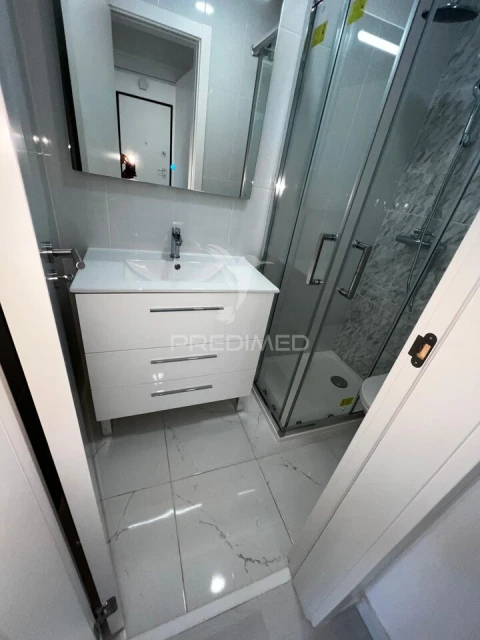 Apartamento T3 para Venda em Laranjeiro e Feijó