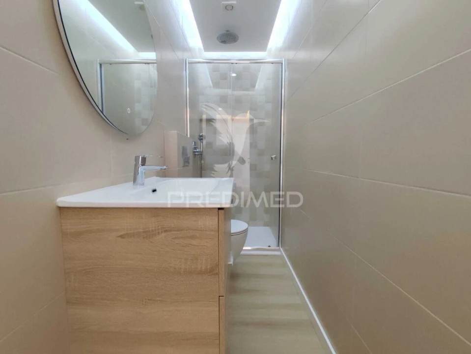 Apartamento T3 para Venda em Laranjeiro e Feijó Foto 26