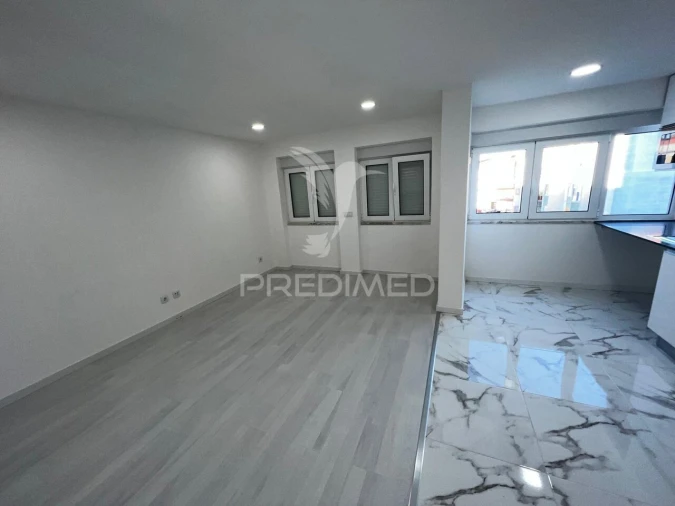 Apartamento T3 para Venda em Laranjeiro e Feijó Foto 12