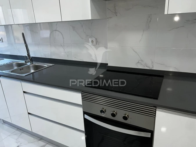 Apartamento T3 para Venda em Laranjeiro e Feijó Foto 9