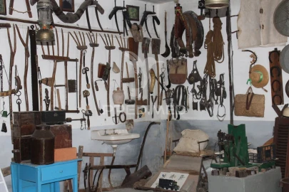 Armazém para Venda em Redondo