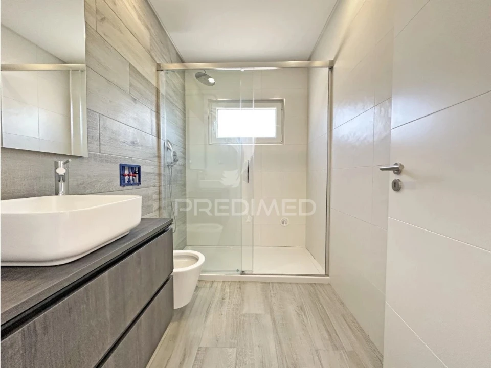 Apartamento T3 para Venda em Laranjeiro e Feijó Foto 6