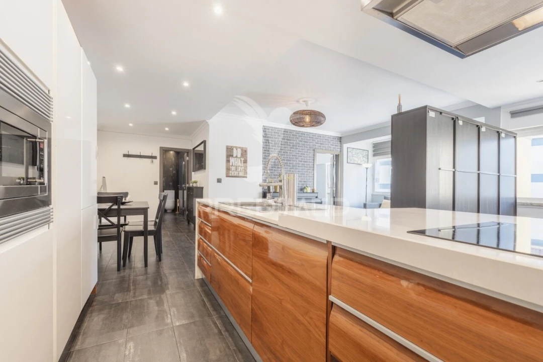 Apartamento T1 para Venda em São Domingos de Rana Foto 17