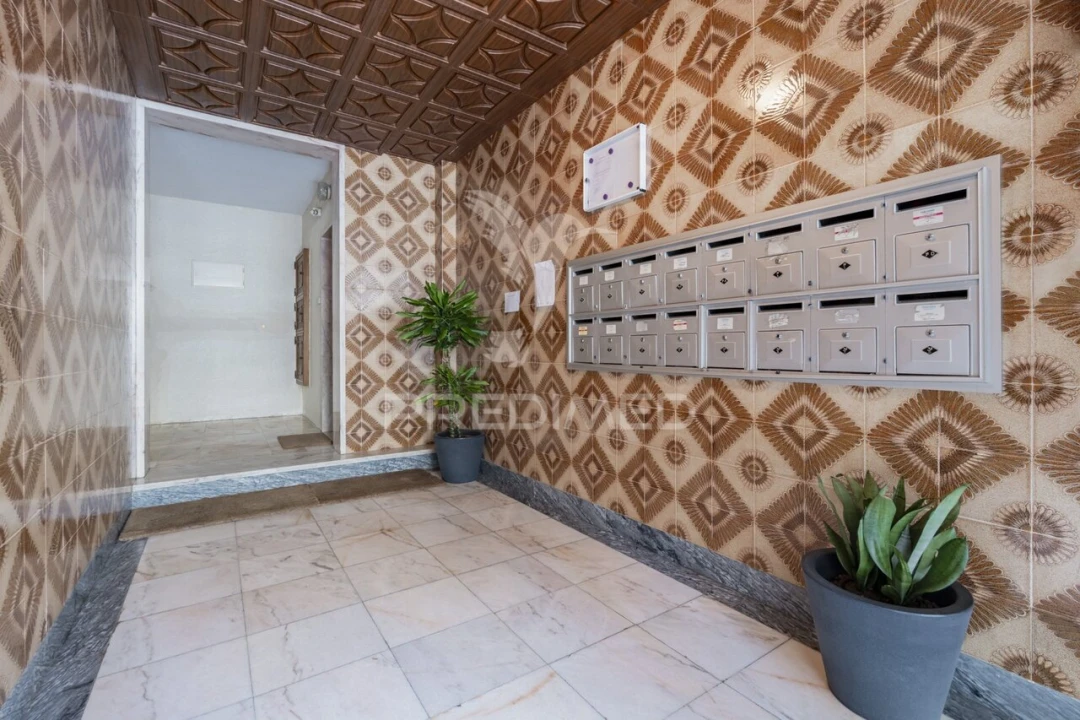 Apartamento T1 para Venda em São Domingos de Rana Foto 35