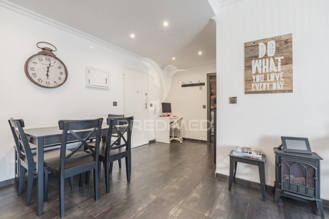 Apartamento T1 para Venda em São Domingos de Rana Foto 11