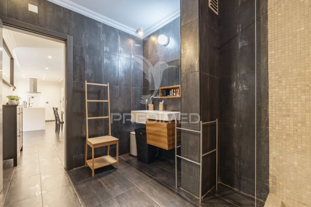 Apartamento T1 para Venda em São Domingos de Rana Foto 30