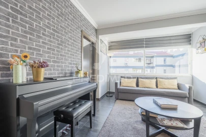 Apartamento T1 para Venda em São Domingos de Rana