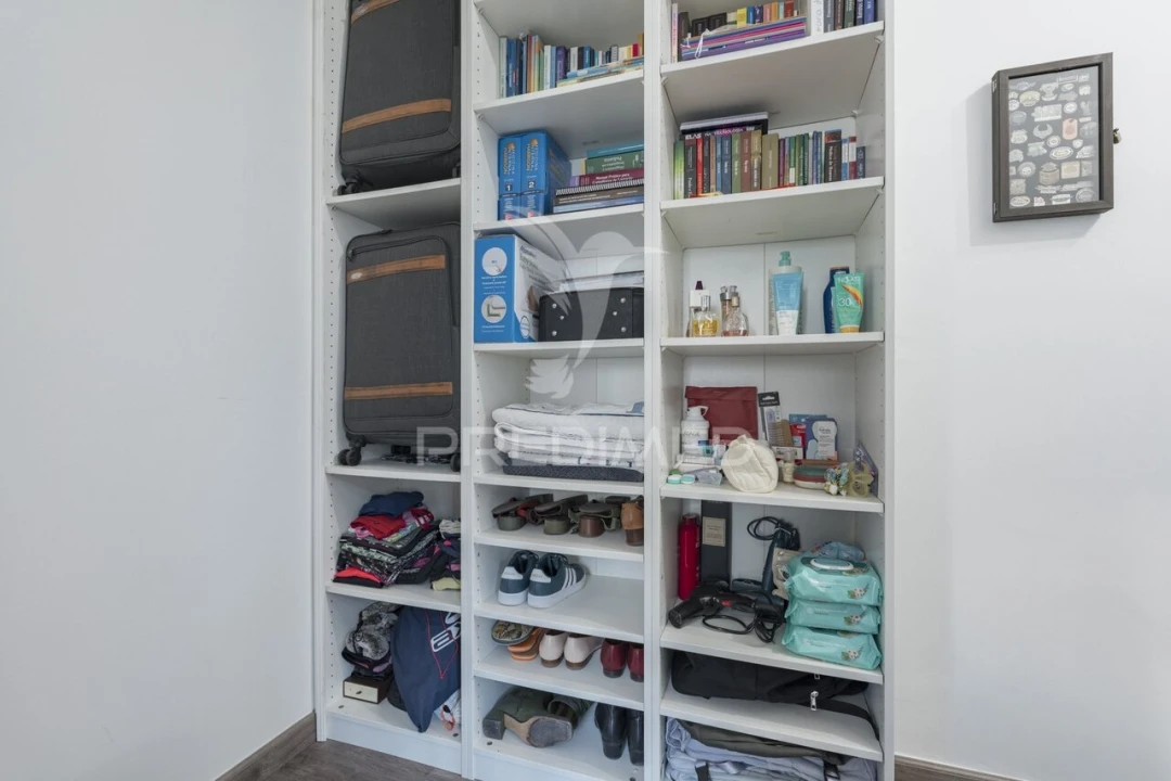 Apartamento T1 para Venda em São Domingos de Rana Foto 24