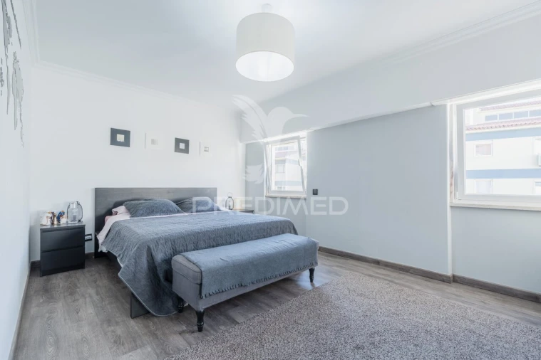 Apartamento T1 para Venda em São Domingos de Rana Foto 20