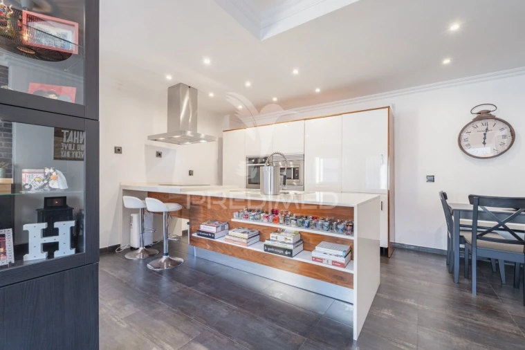 Apartamento T1 para Venda em São Domingos de Rana Foto 15