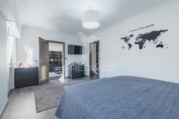 Apartamento T1 para Venda em São Domingos de Rana Foto 23