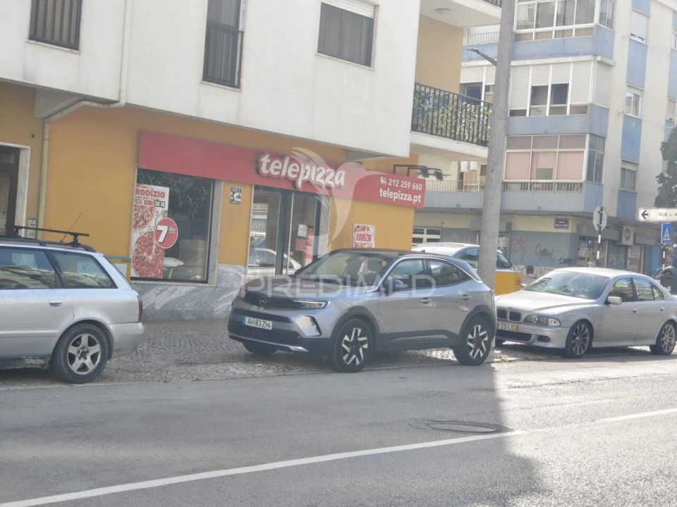 Apartamento T2 para Venda em Amora Foto 17