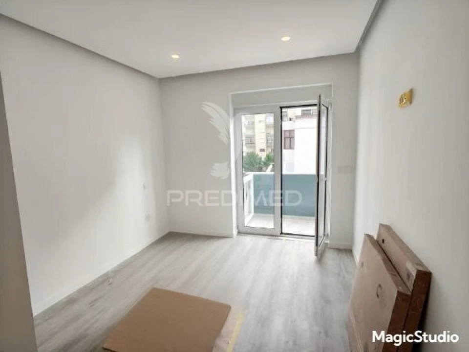 Apartamento T2 para Venda em Amora Foto 13