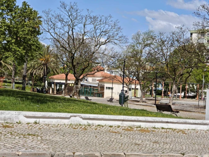 Apartamento T2 para Venda em Amora Foto 18