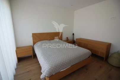 Moradia T3 para Venda em Ferreiras