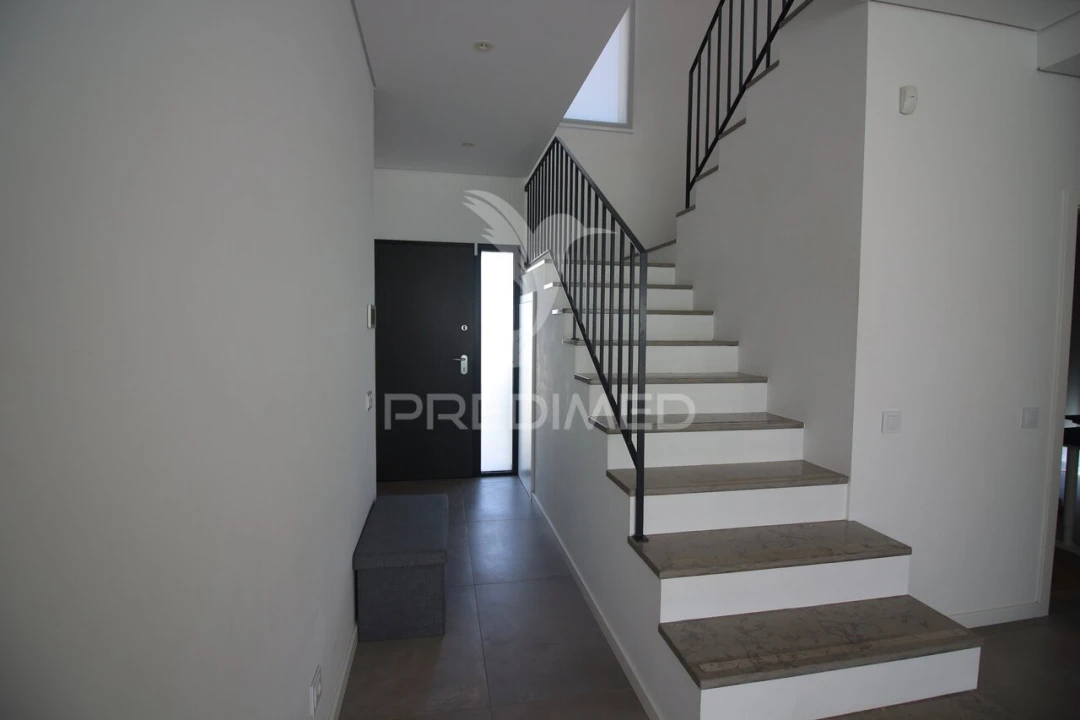 Moradia T3 para Venda em Ferreiras Foto 10