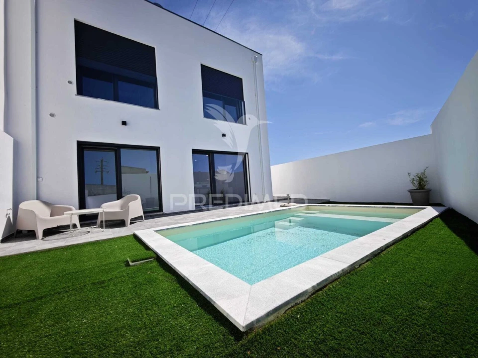 Moradia T3 para Venda em Samora Correia Foto 23