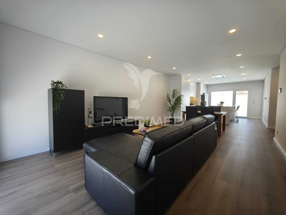 Moradia T3 para Venda em Samora Correia Foto 7