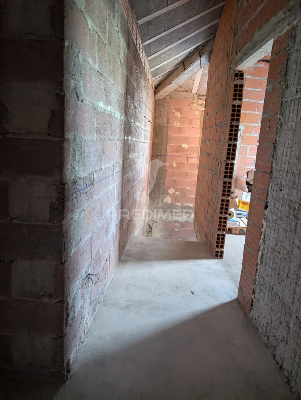 Moradia T2 para Venda em Castanheira do Ribatejo e Cachoeiras Foto 2