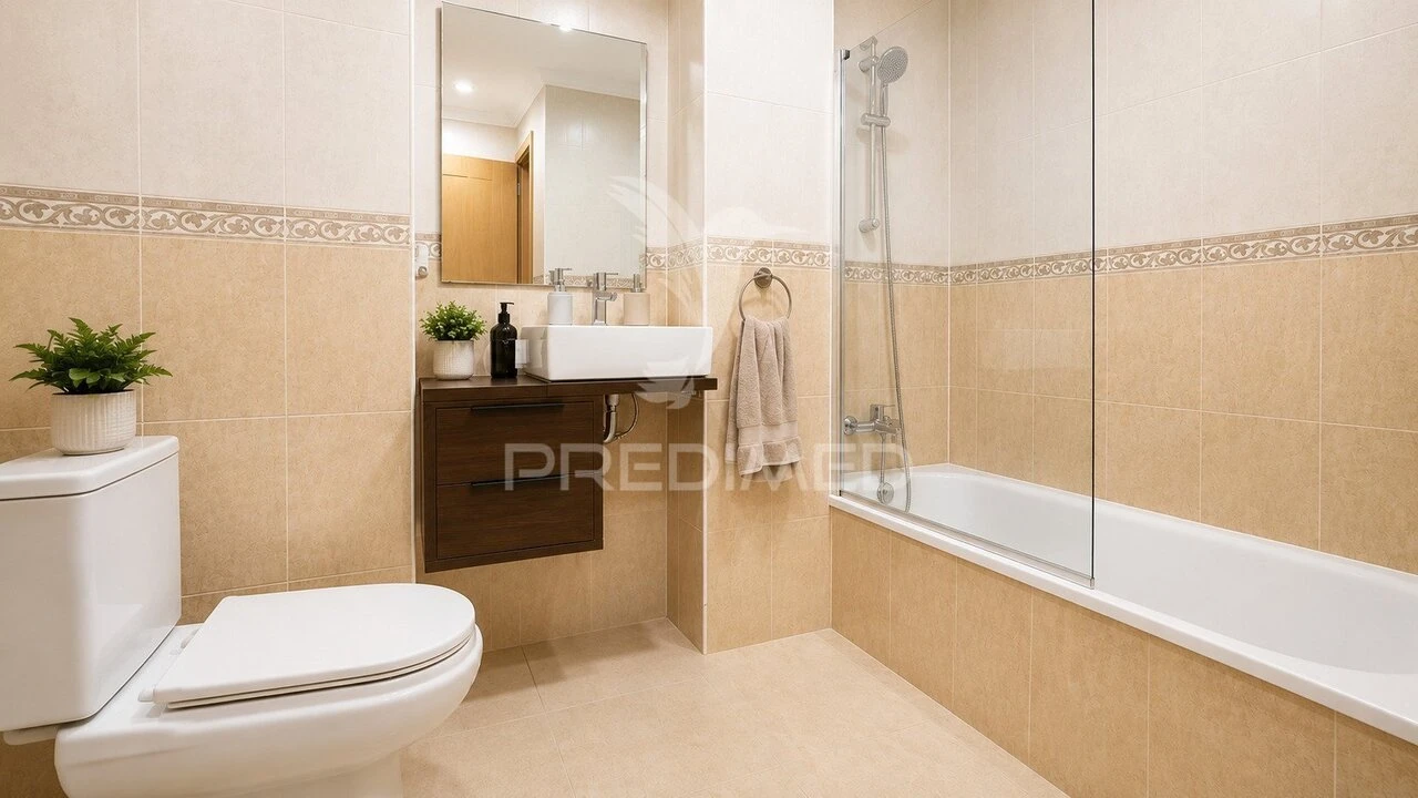 Moradia T4 para Venda em São Bras e São Lourenço Foto 25
