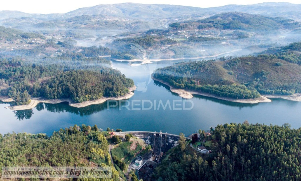 Moradia T2 para Venda em Salamonde Foto 31