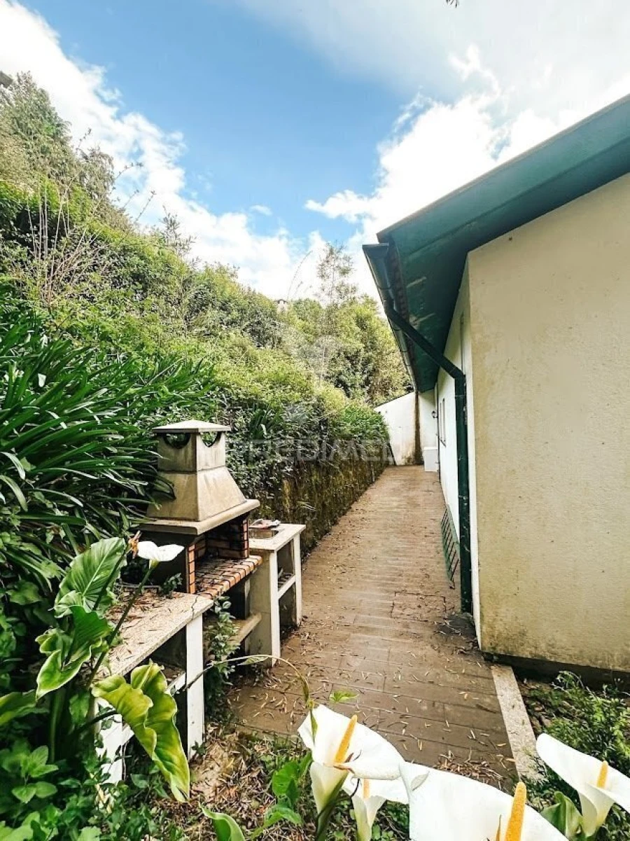 Moradia T2 para Venda em Salamonde Foto 4