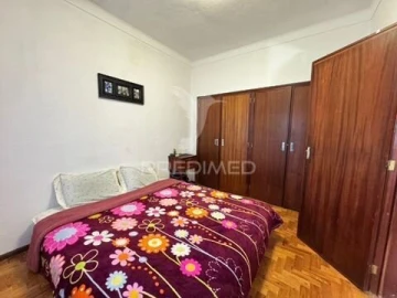 Moradia T5 para Venda em Mouriscas