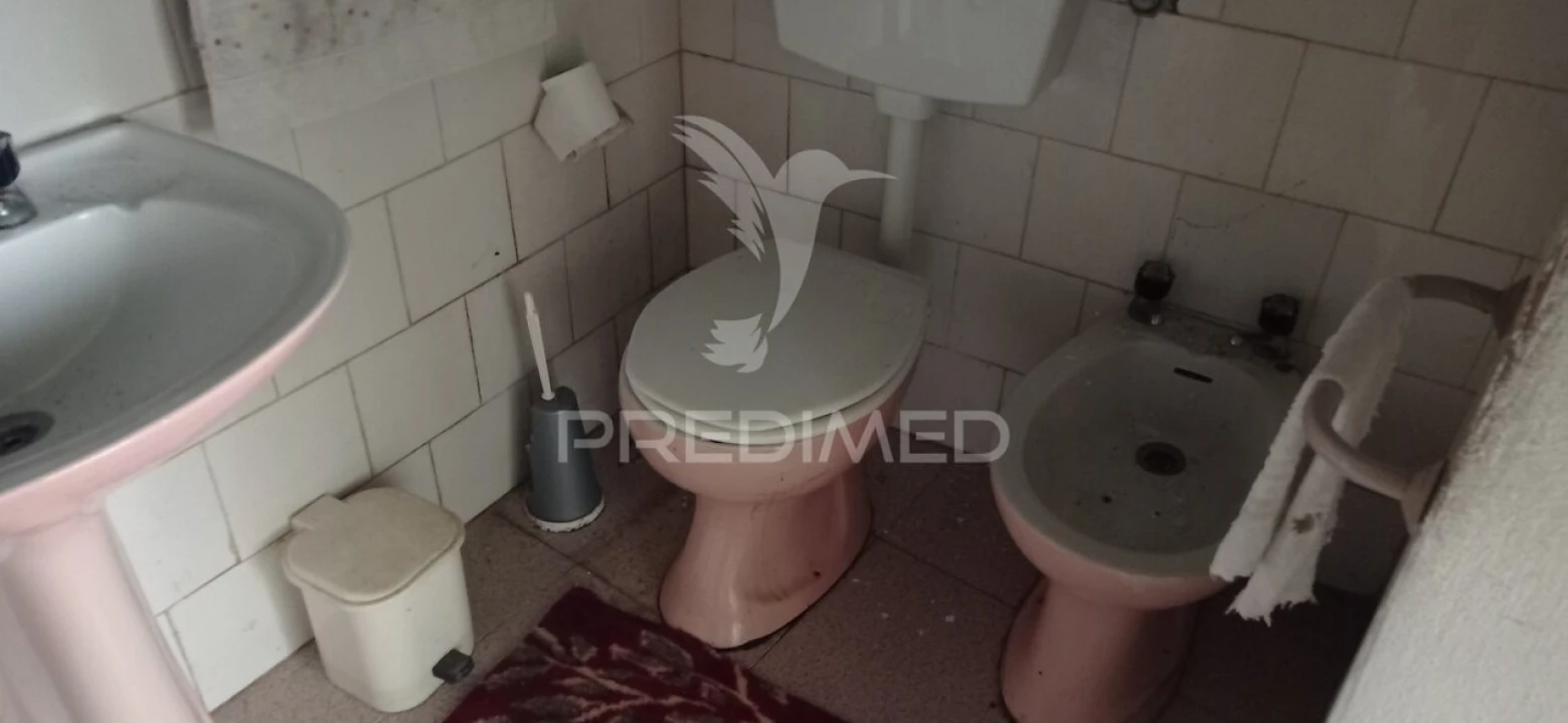 Moradia T4 para Venda em Alpalhão Foto 8